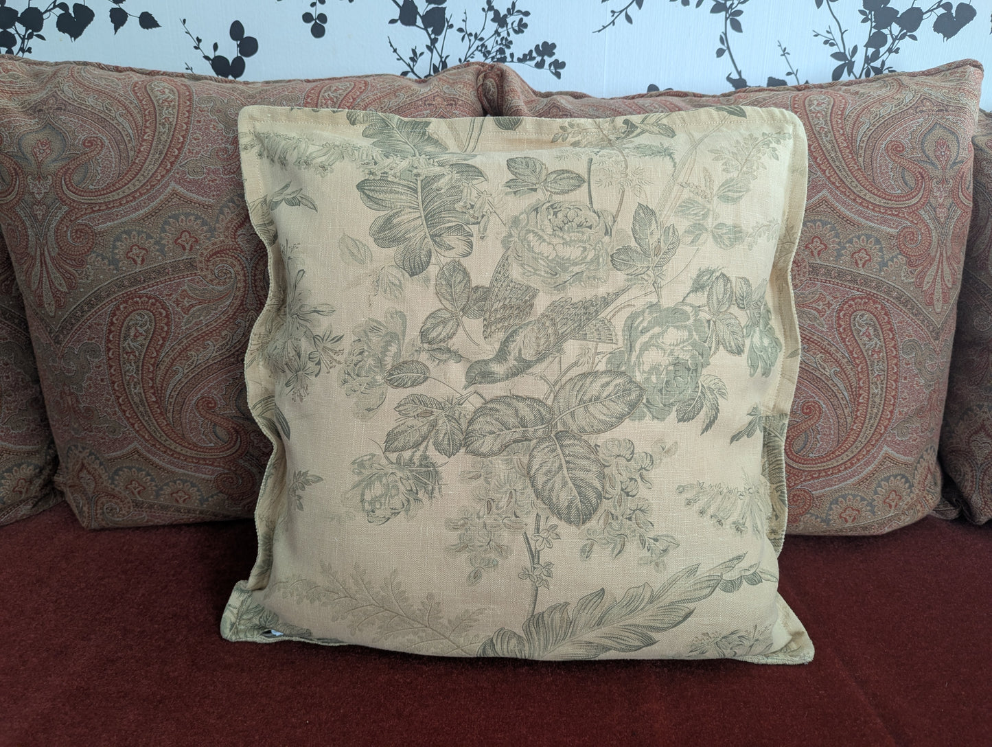 Vintage World Linen Birds Cushion Cover