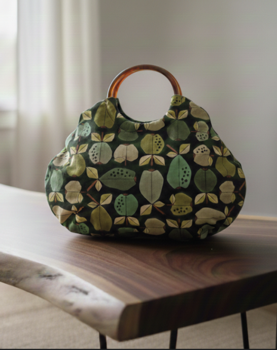 Resin Handle Bag - Apples & Pears